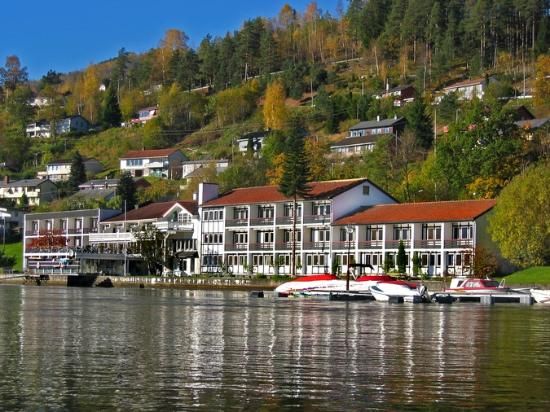 ../../holiday-hotels/?HolidayID=176&HotelID=214&HolidayName=Norway-Norway+%2D+Into+the+Fjords+-&HotelName=Strand+Hotel+%2D+Standard+Grade">Strand Hotel - Standard Grade